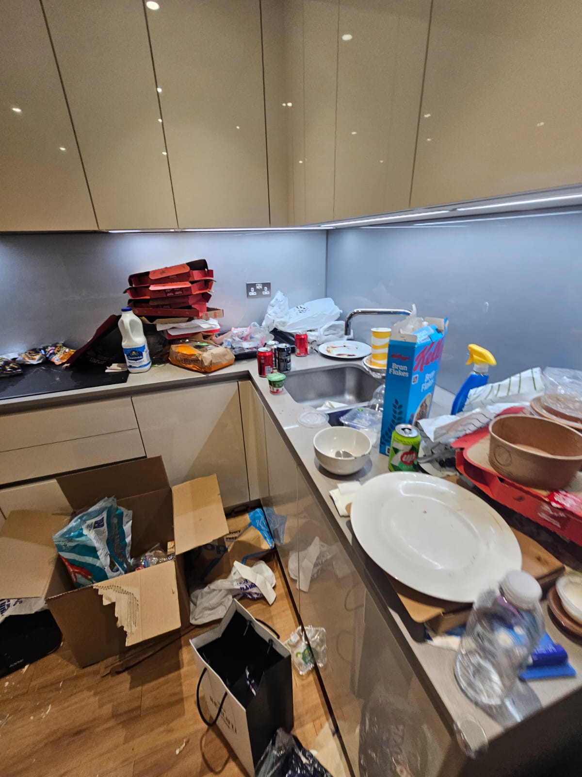 WhatsApp Image 2025-11-17 at 15.26.20_04922be9